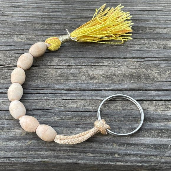 Key chain Real Wood Beads Keys Holder Keyrings Handmade Key chains - Picture 2 of 8